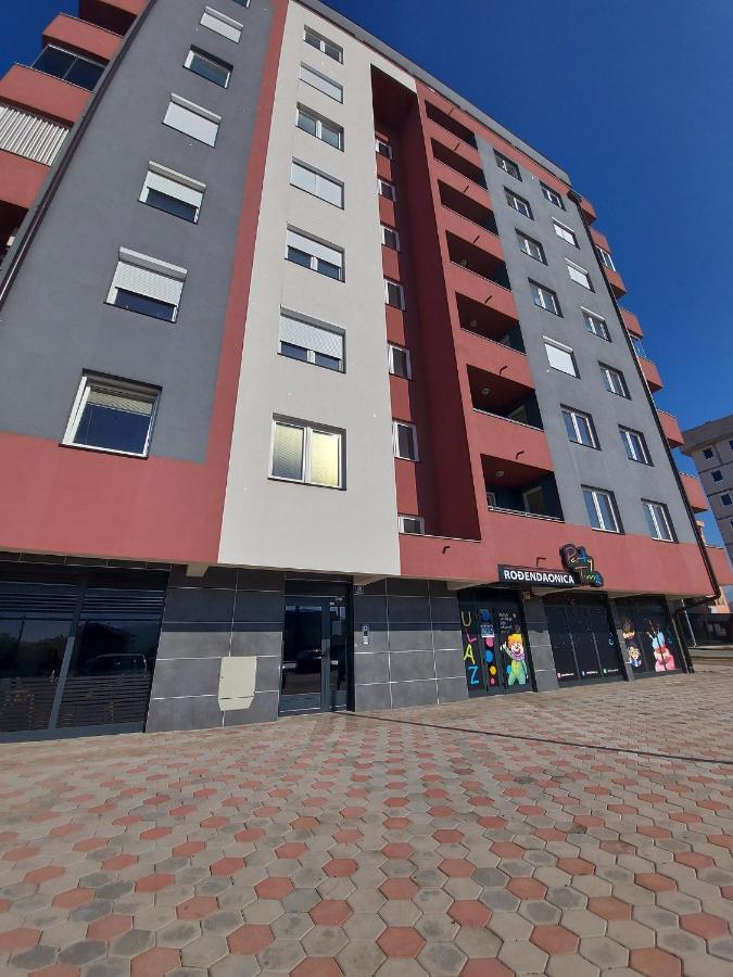 Apartman Victoria Lukavica Esterno foto